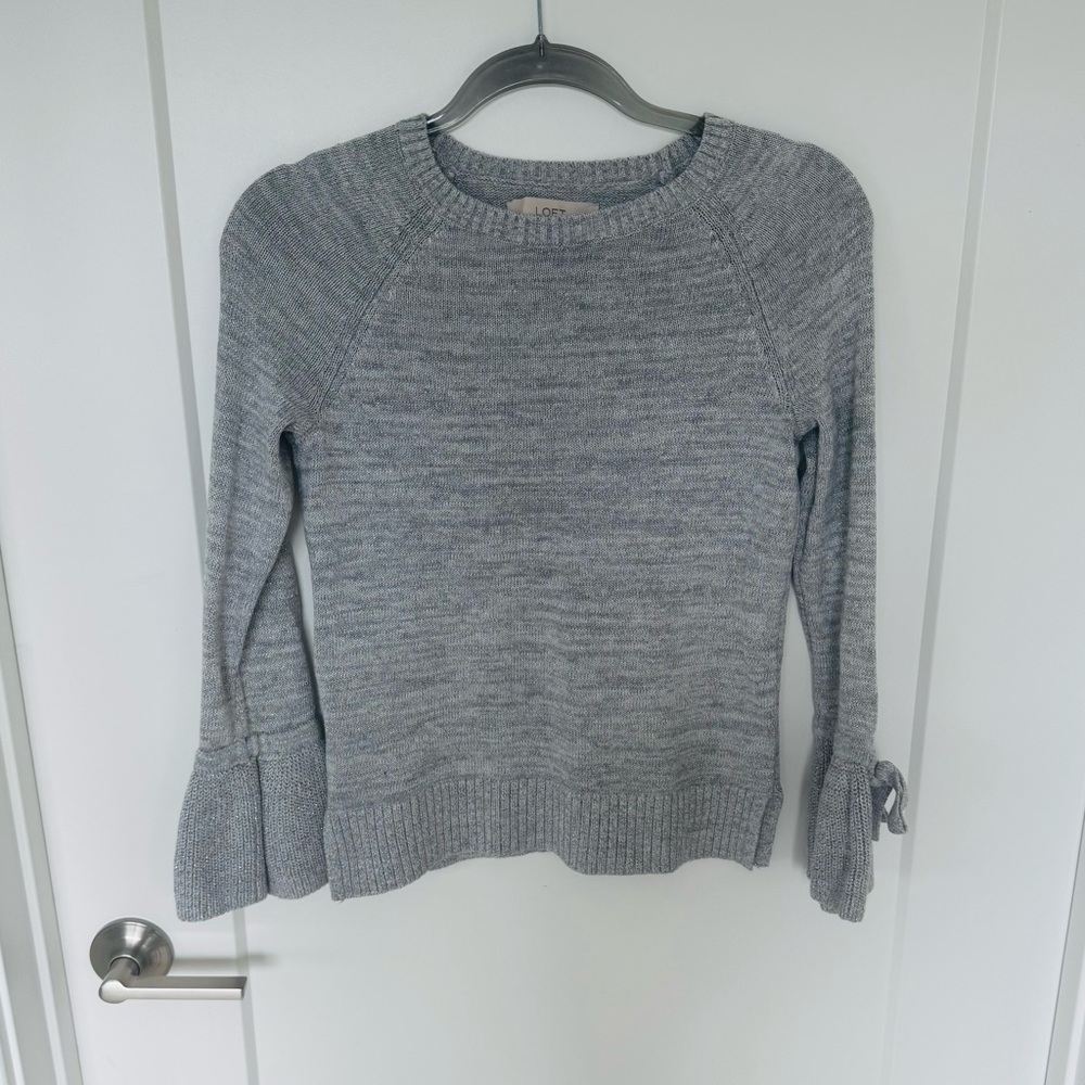 LOFT Heather Gray Crew Neck Sweater XXS